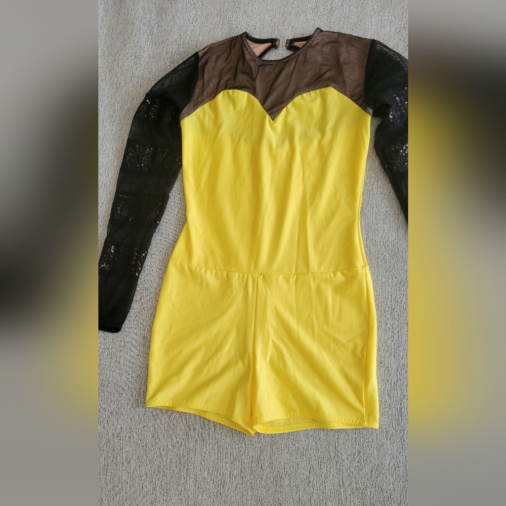 Black and yellow performance costume size Medium Adult. Juniors